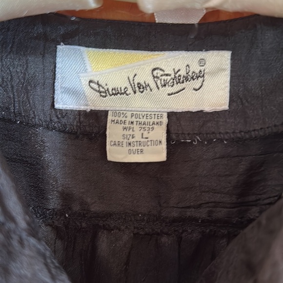 Vintage 1980’s Diane von Furstenberg Button Up Blouse Vintage - Picture 2 of 3